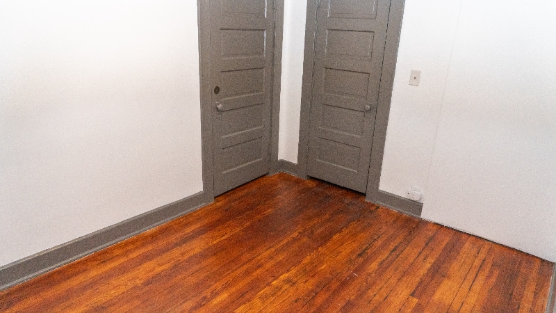 Building Photo - 420 St