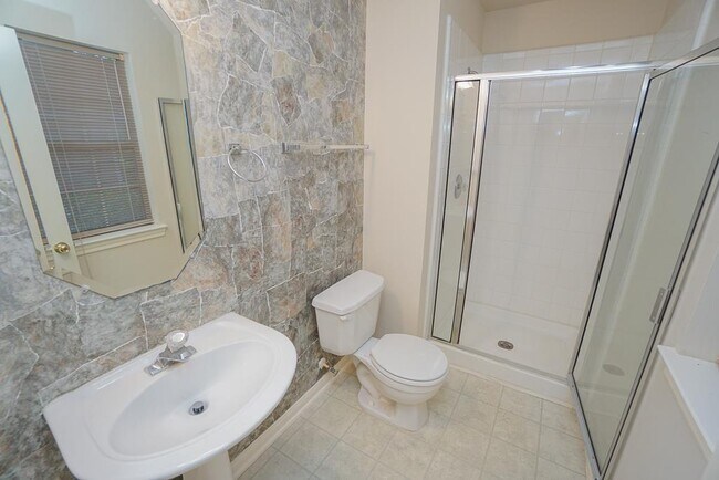 Building Photo - 18818 Dural Dr