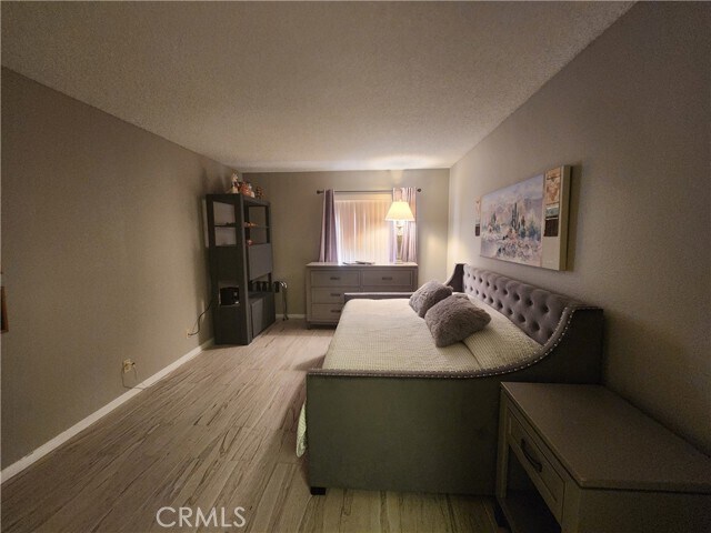 Building Photo - 2230 S Palm Canyon Dr