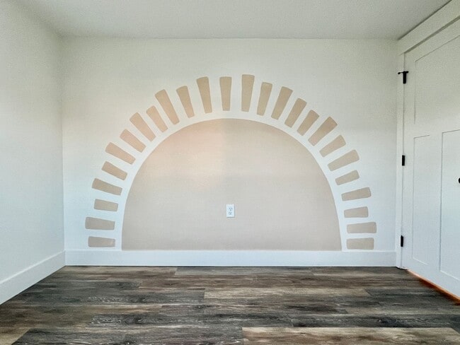 Building Photo - Fresh, Fun & Close to Elk Lake