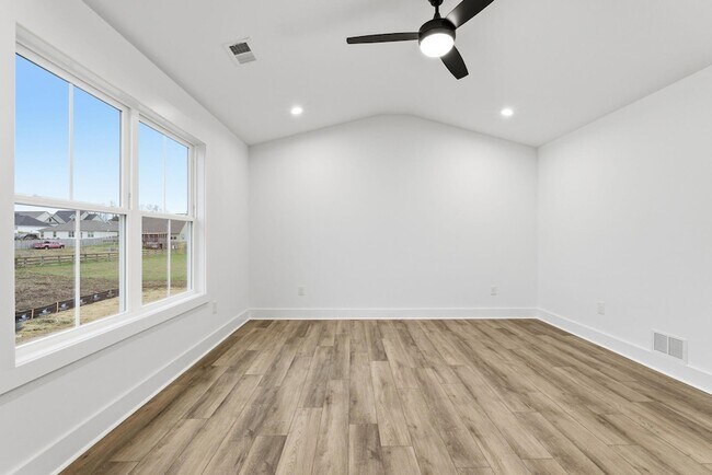 Building Photo - 508 Cripple Creek Cir