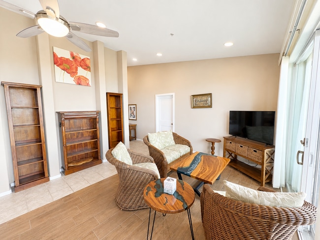 Building Photo - 75-346 Hualalai Rd B303