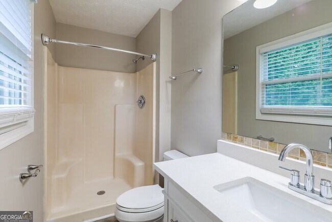 Building Photo - 2958 Quinbery Dr