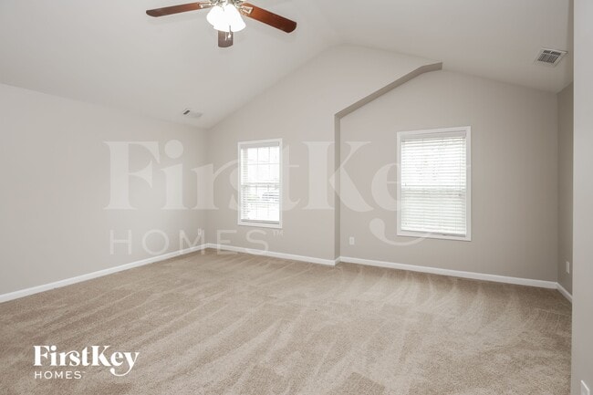 Building Photo - 6031 Apple Grove Rd NE