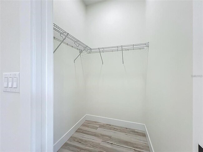 Building Photo - 1167 Boundary Blvd