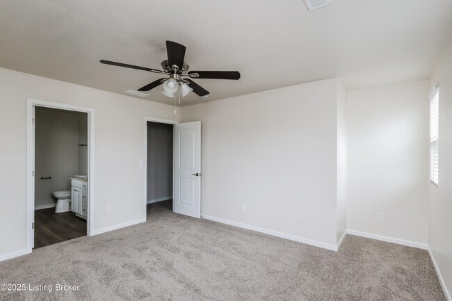 Building Photo - 12087 Parkview Trace Dr