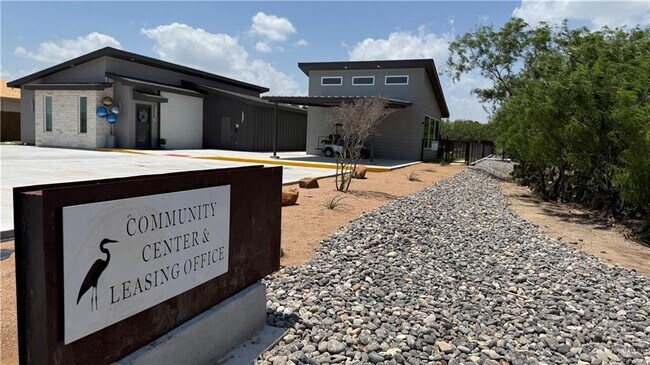 Building Photo - 4001 Jaxson Ln