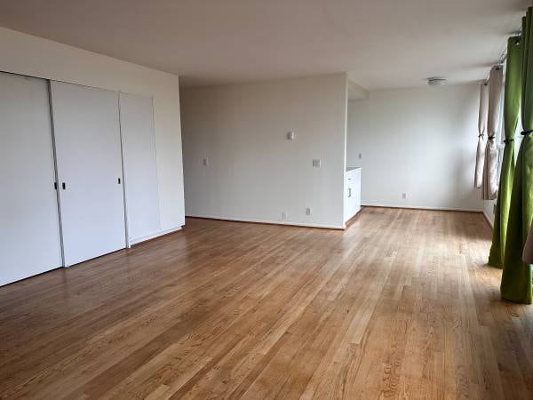 Building Photo - 2012 Thorndyke Ave W