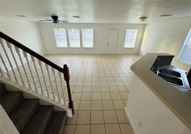 Building Photo - 13126 Bentcrest Ct