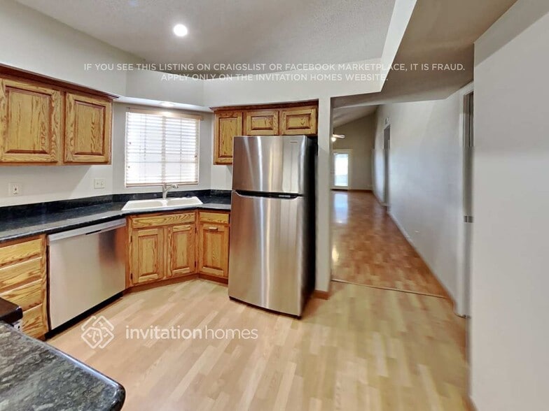 Building Photo - 3475 N Apache Ct