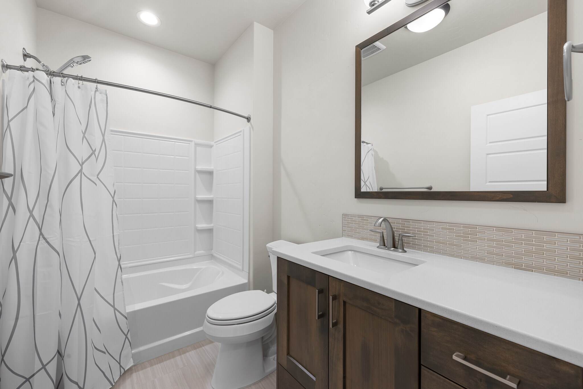Building Photo - 6230 N Bolsena Ln