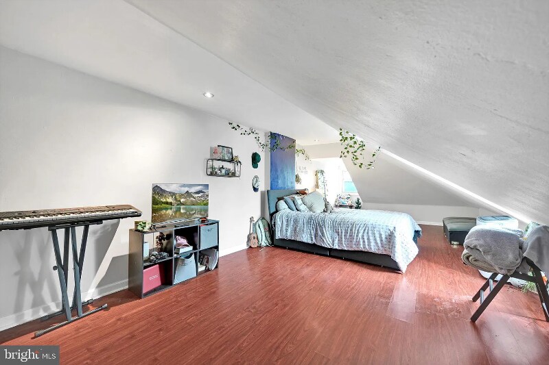 Building Photo - 50 Cacoosing Ave