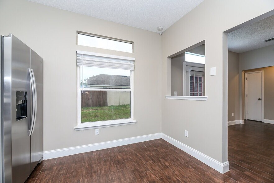 Building Photo - 12356 Sondra Cove Ct