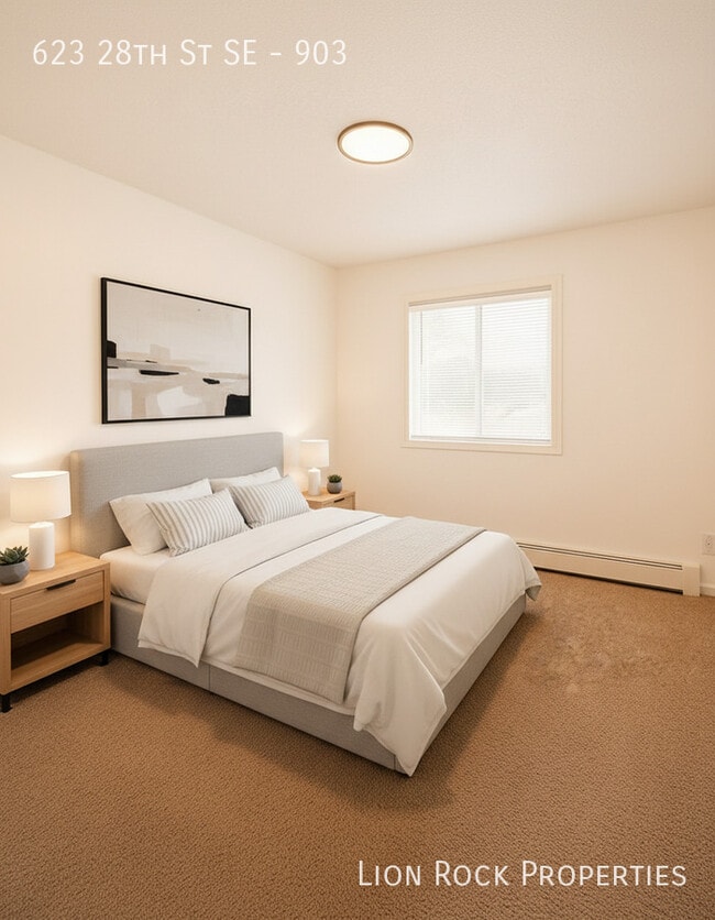 Building Photo - 623 28th St SE