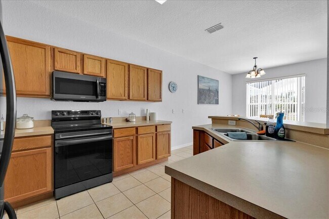 Building Photo - 1101 N Hampton Dr