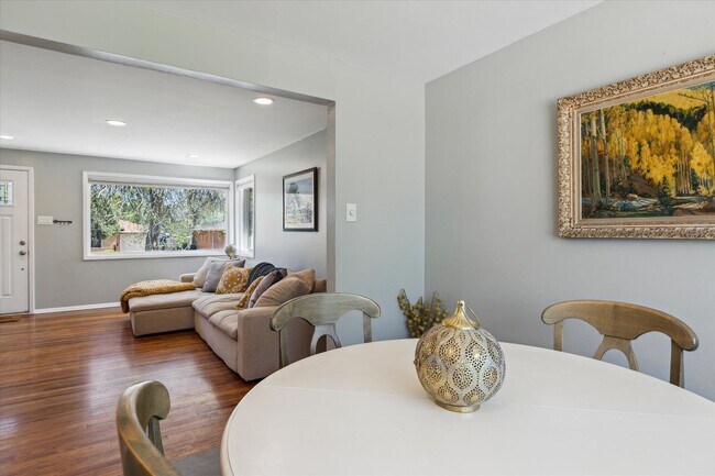Building Photo - Move-In Ready Ranch with Modern Upgrades a...