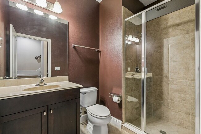 Building Photo - Your Spacious Lake Mary Home Awaits | 4BR, 3.5BA & Resort Amenities