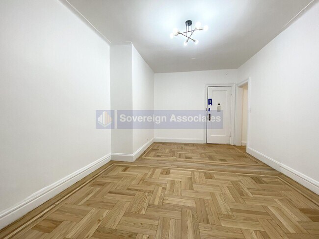 Floorplan - Hudson Towers