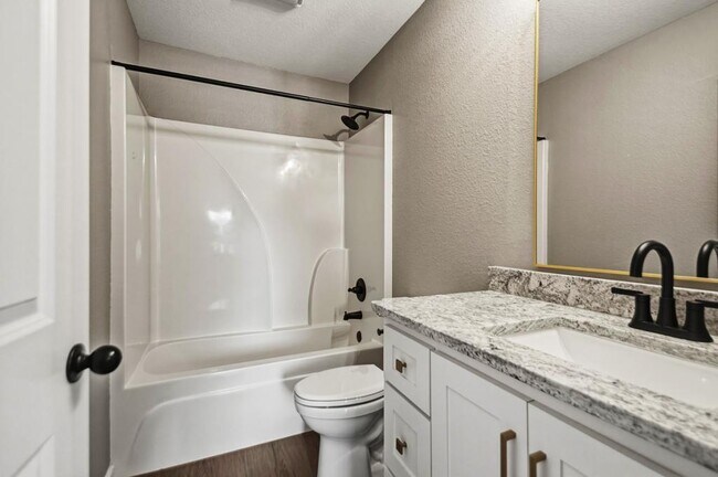 Building Photo - 8908 Teetwood Rd