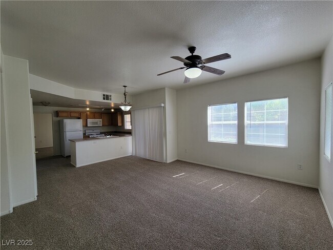 Building Photo - 3822 Ormond Beach St