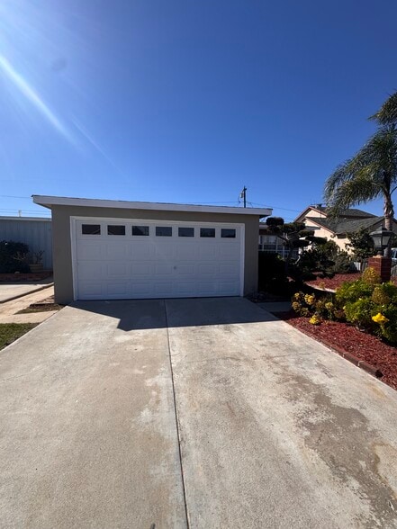 Building Photo - 15419 Cimarron Ave