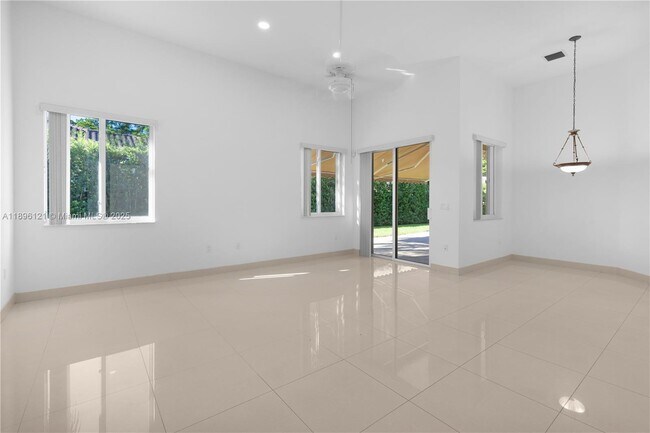 Building Photo - 8464 SW 138th St