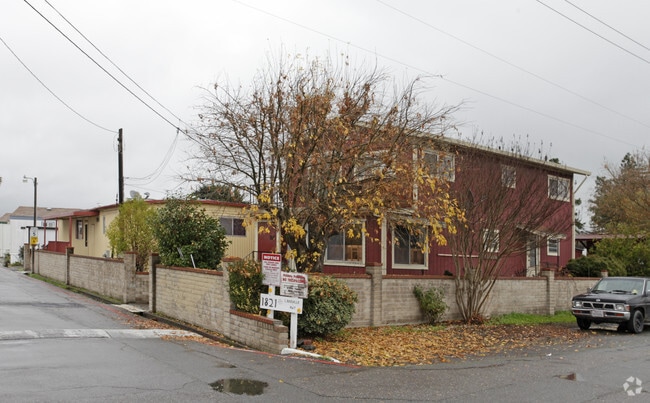 Primary Photo - Little Woods Mobile Villa