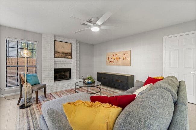 Building Photo - 105 Eagle Rock Cir