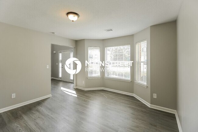 Building Photo - 4 Bedroom Pet-Friendly Home in Ellenwood, GA with Main Street Renewal