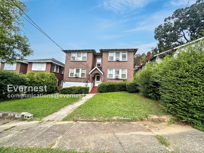 Primary Photo - 904 3rd St W