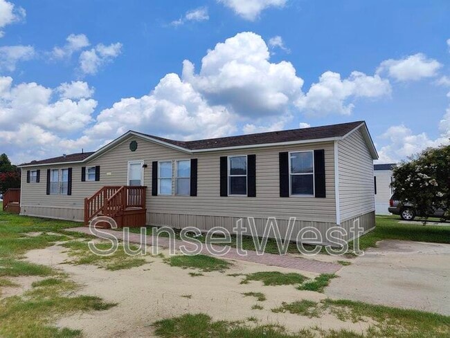 Primary Photo - 217 E Tower Ln