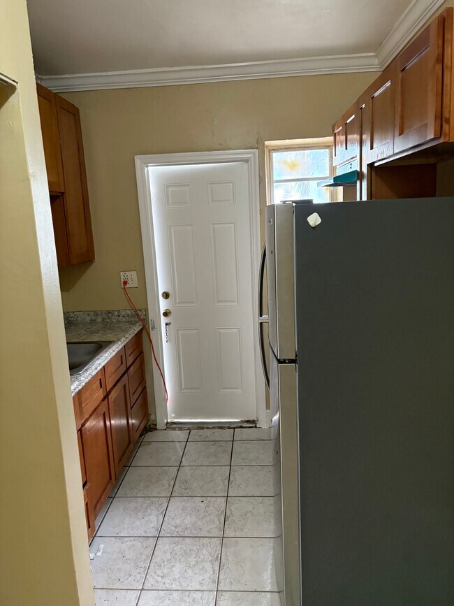 Building Photo - 277 NE 111th St