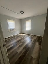 Building Photo - 2107 Lake Ave