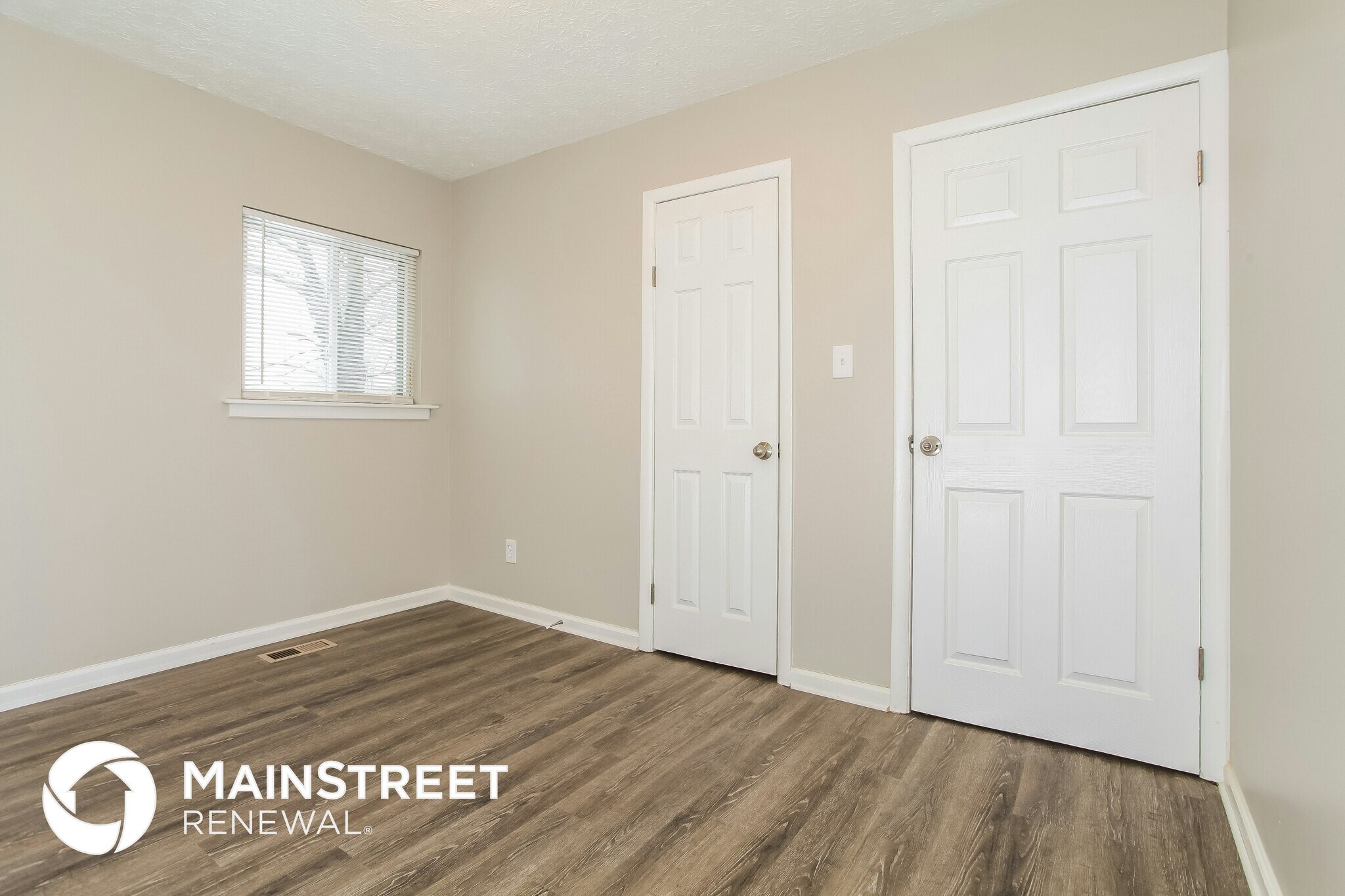 Building Photo - 225 Gladys Rd