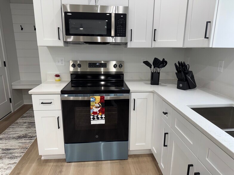 Building Photo - 4507 60th St