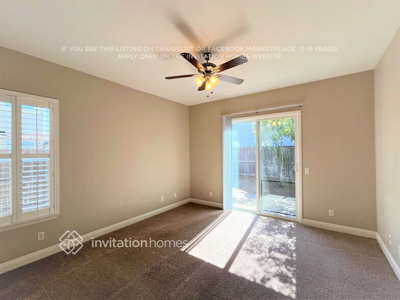 Building Photo - 1118 Lawrence Ln
