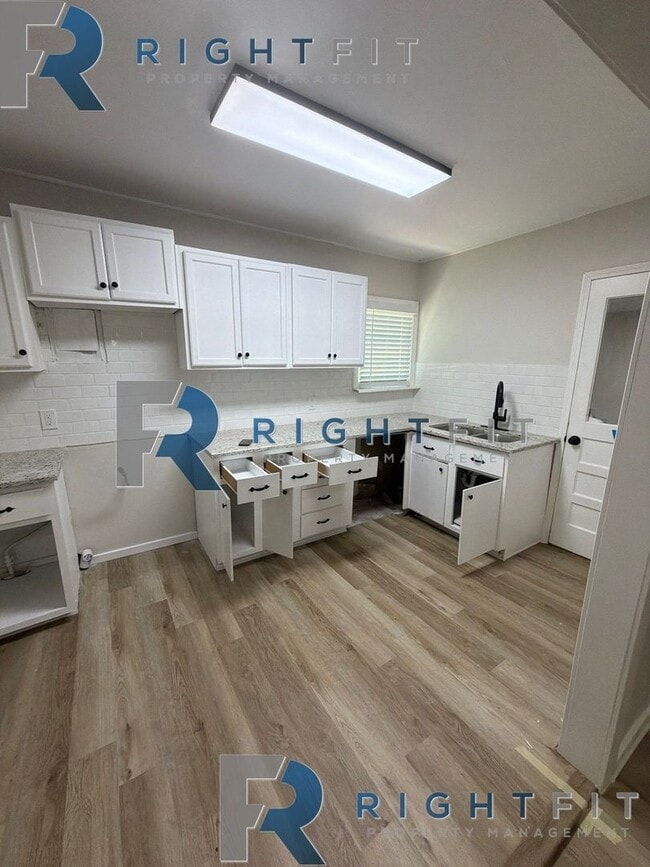 Building Photo - Newly Renovated Home in Wake Village
