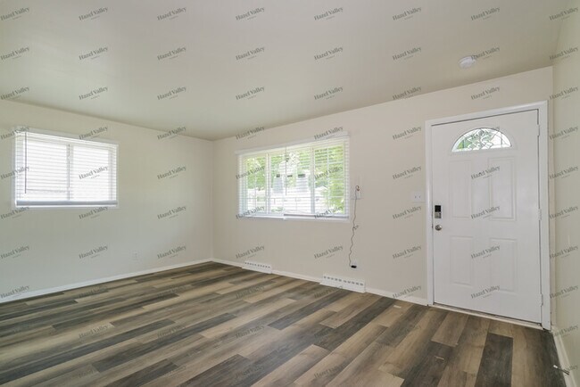 Building Photo - 1149 Scott Ave
