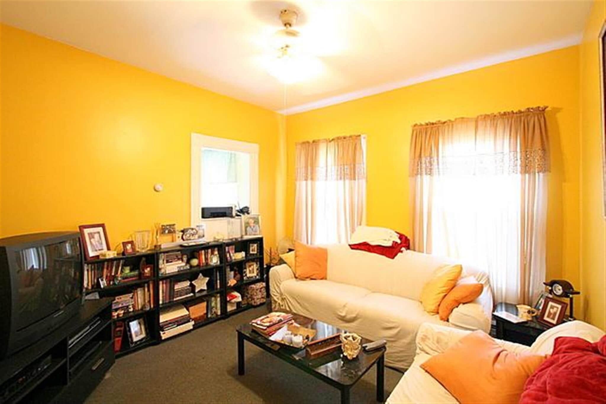 Building Photo - 70 Spring St