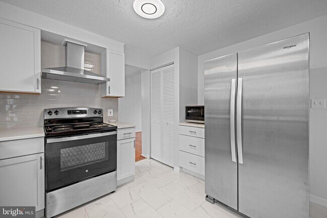 Building Photo - 4005 Pickstone Dr