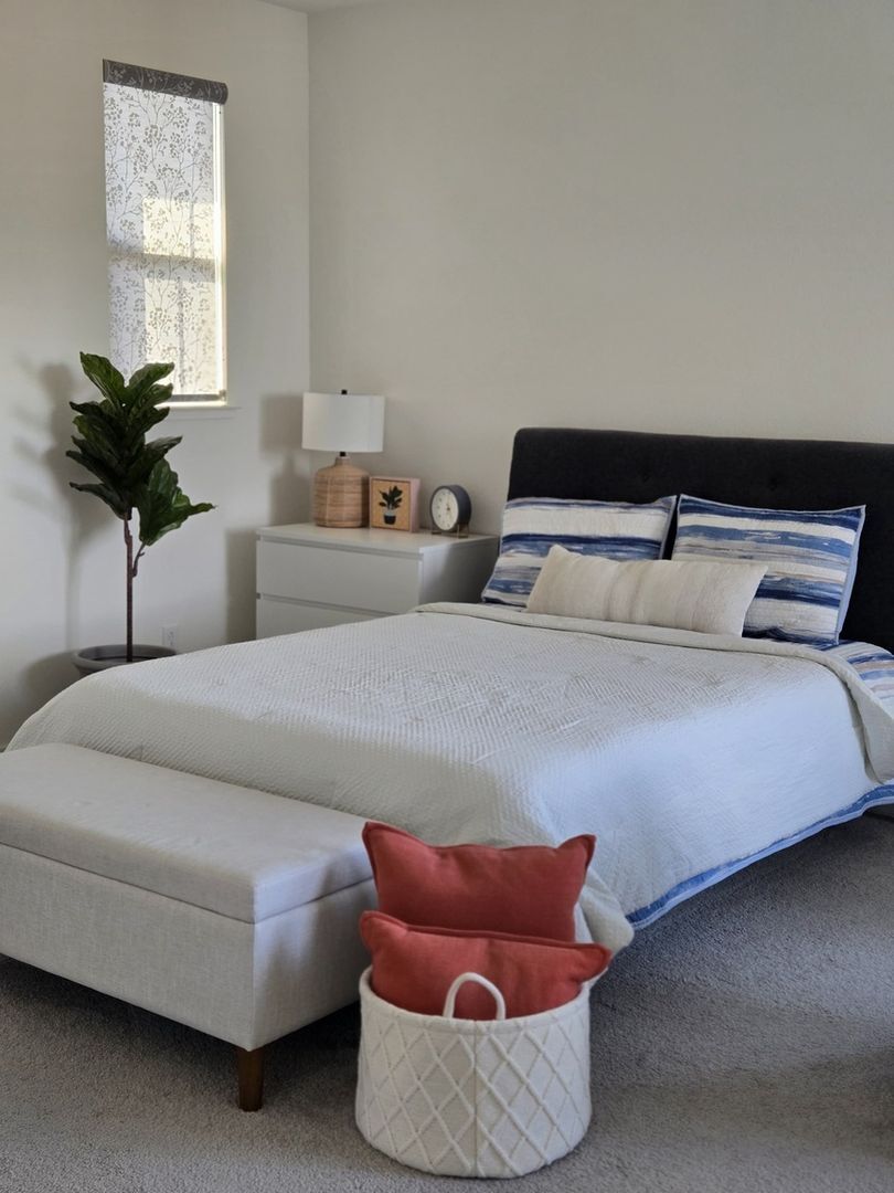 Building Photo - 2413 Village Square Blvd