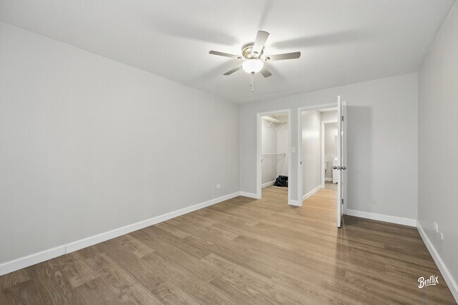 Building Photo - 5500 Carriage Way Dr