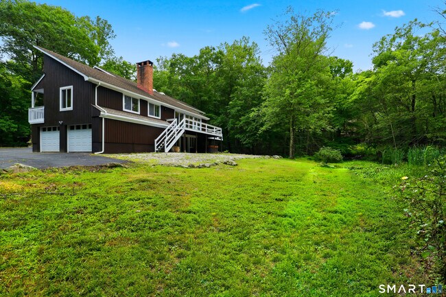 Building Photo - 21 Deepwood Rd