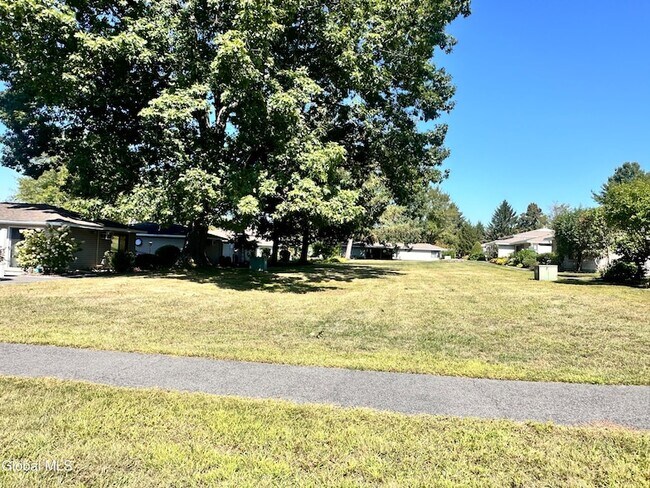 Building Photo - 36 Donna Lynn Dr