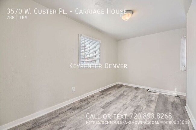 Building Photo - "Modern 2-Bedroom Carriage House in the He...