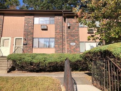 Building Photo - 244 Oakville Ave