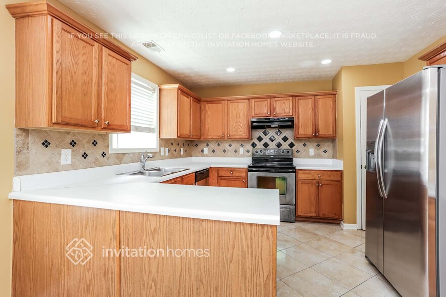 Building Photo - 2535 Tolliver Dr