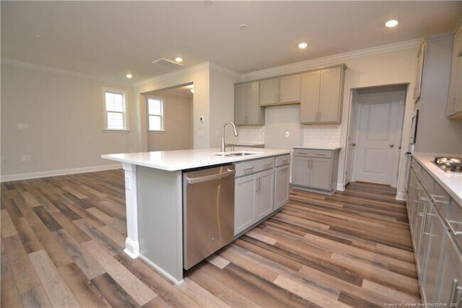 Building Photo - 421 Canyon Spring Trl