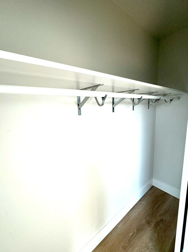 Building Photo - Canyon View Duplex w/ utilities (electric) included