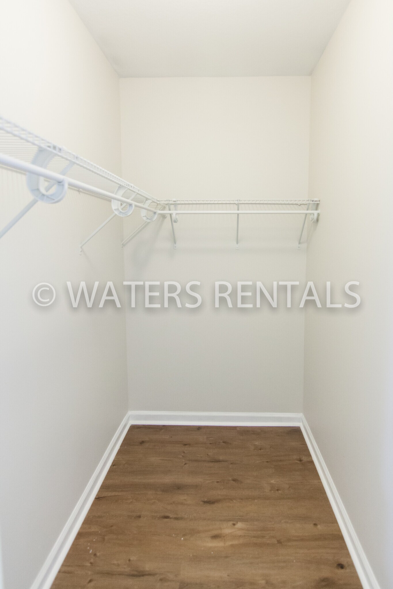 Master Bed/Bath Closet - 156 Soren Ln